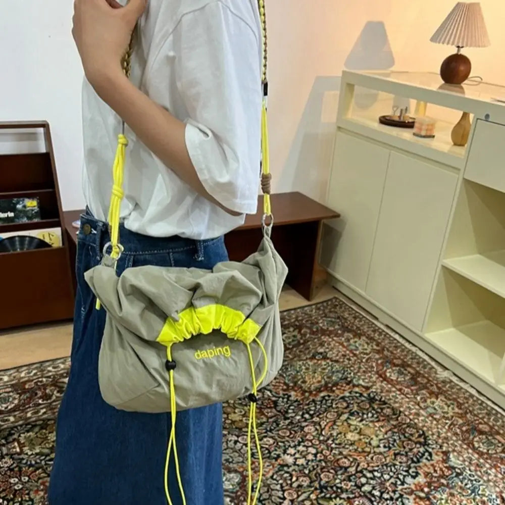 Casual Lightweight Contrast Crossbody Bag – Large Capacity Nylon Shoulder Bag for Girls - Image 4